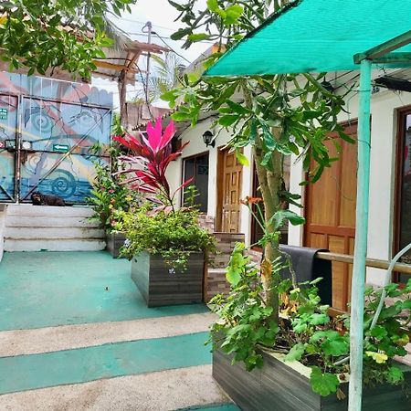 بويرتو أيورا Nelyza'S Suites & Adventure المظهر الخارجي الصورة